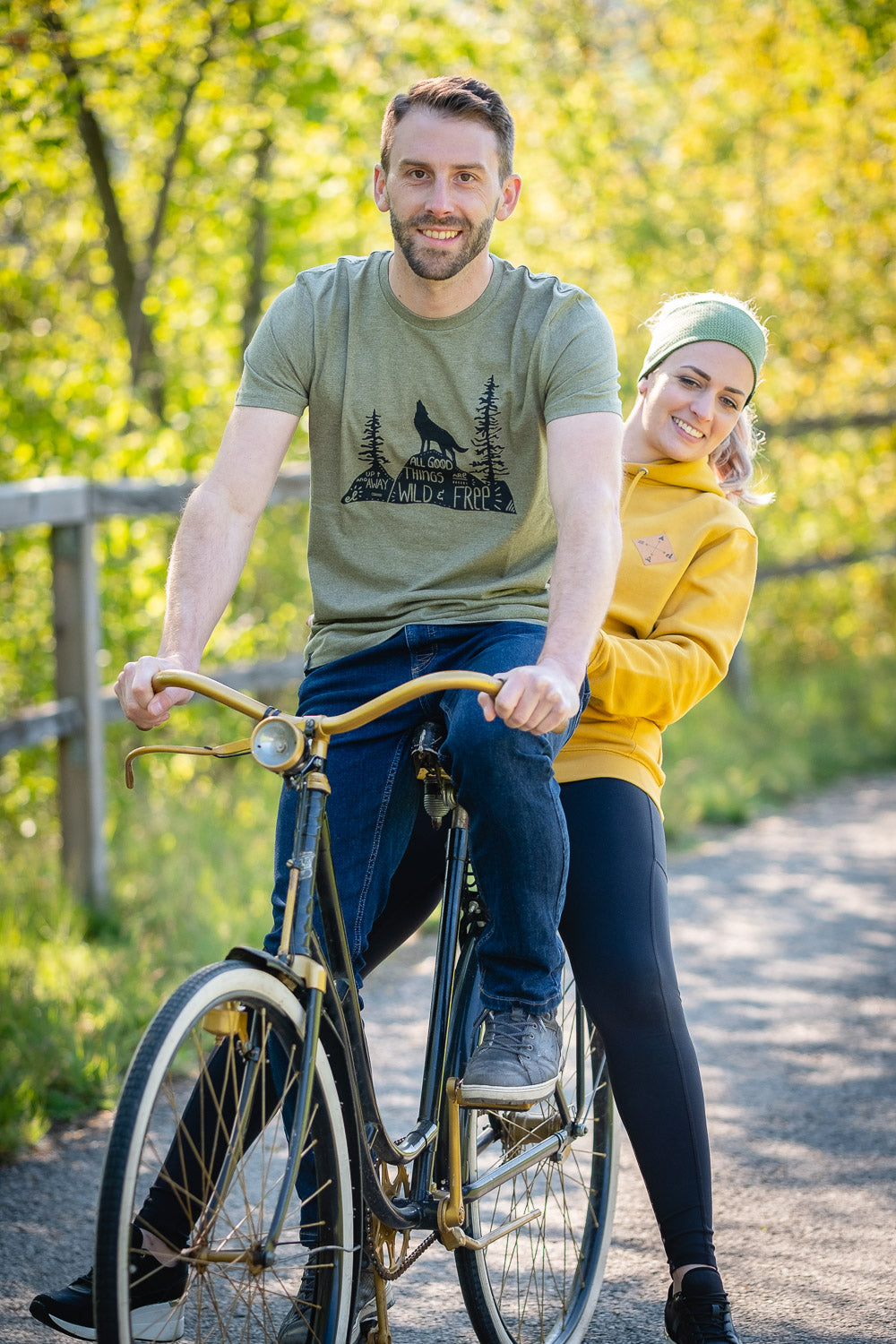 Radfahren Herrenshirt Wild and Free Damenhoodie gelb